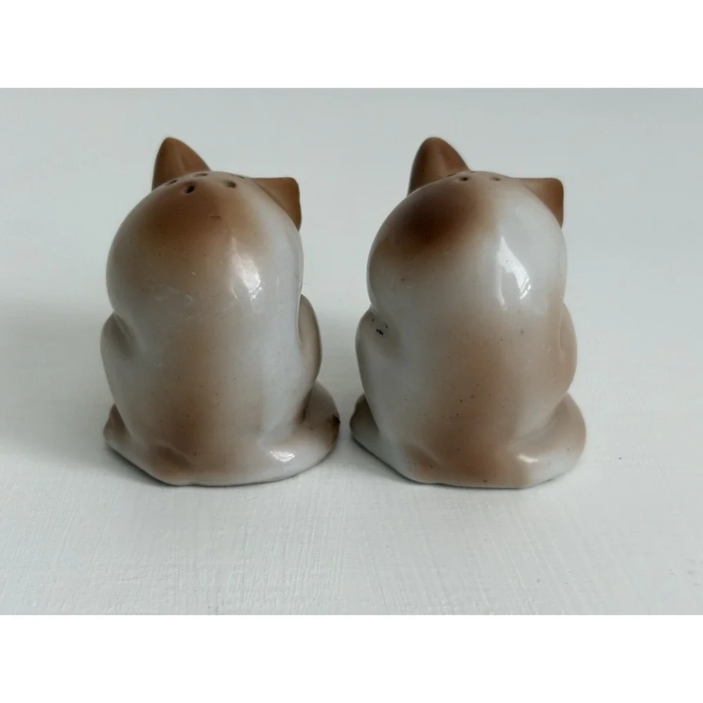 Vintage Made In Japan Siamese Cat Salt Pepper Shakers Brown Blue Eyes Pair MCM